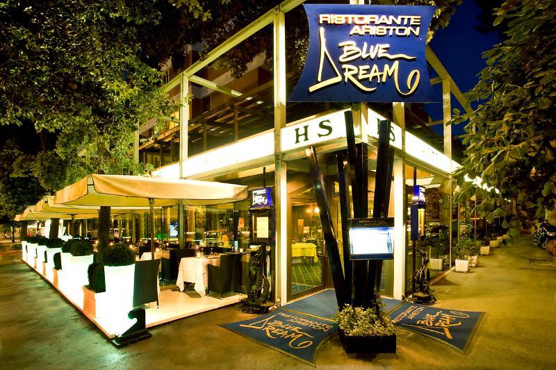 Hotel Savoy Pesaro Esterno foto