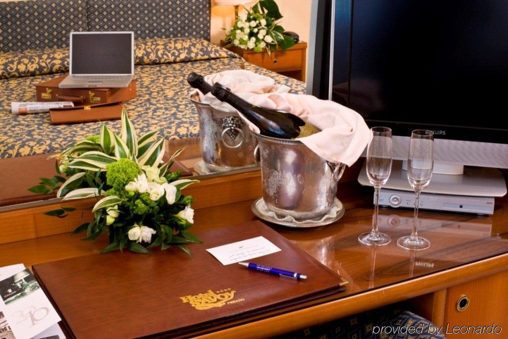 Hotel Savoy Pesaro Camera foto