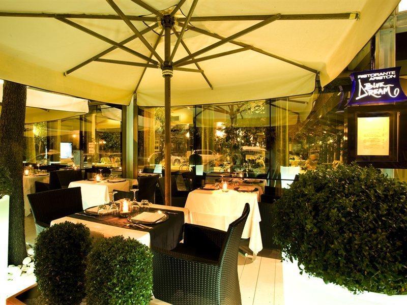 Hotel Savoy Pesaro Esterno foto
