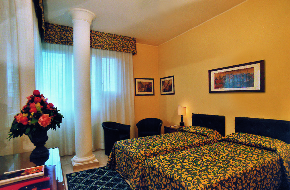 Hotel Savoy Pesaro Camera foto