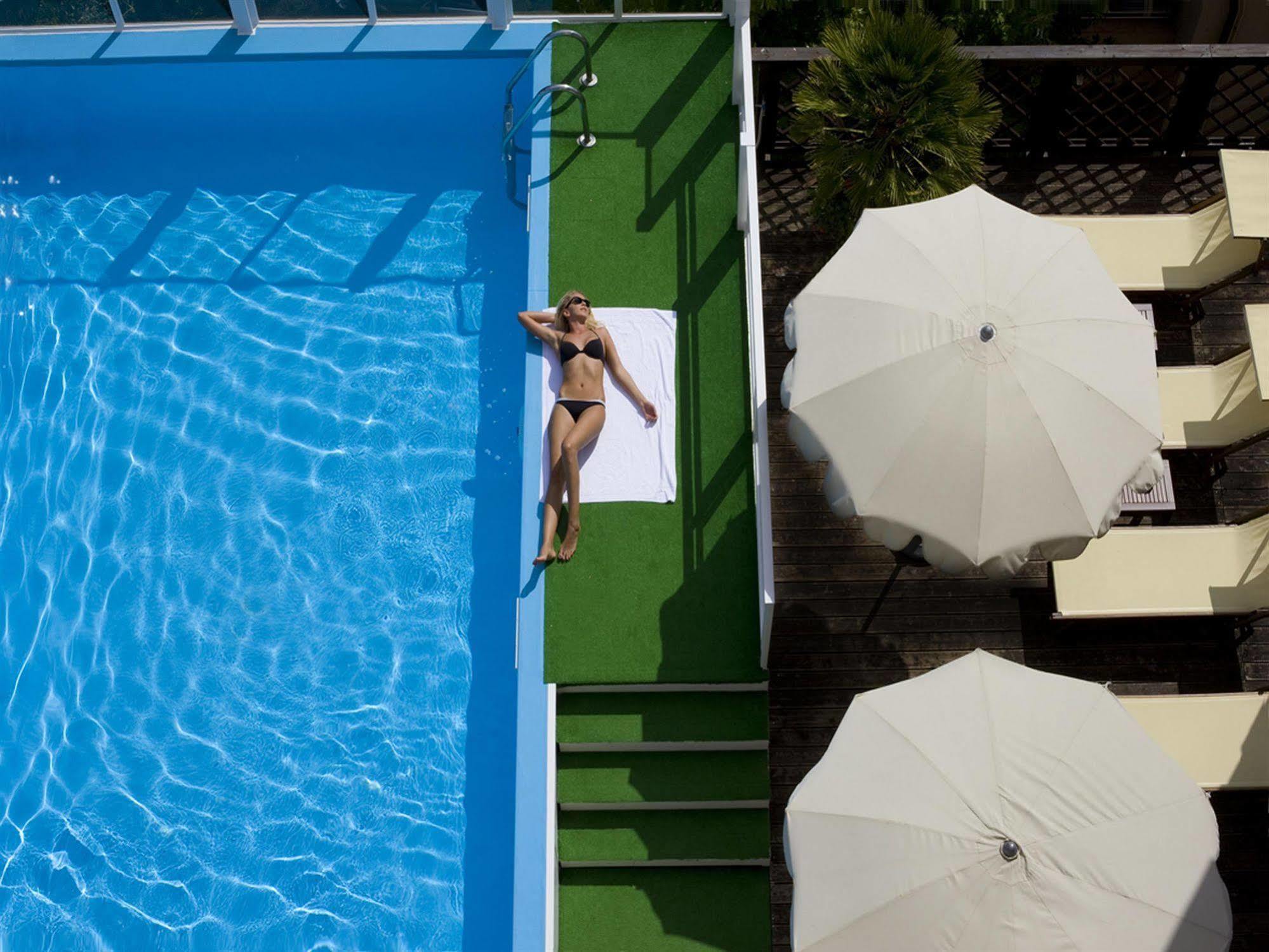 Hotel Savoy Pesaro Servizi foto